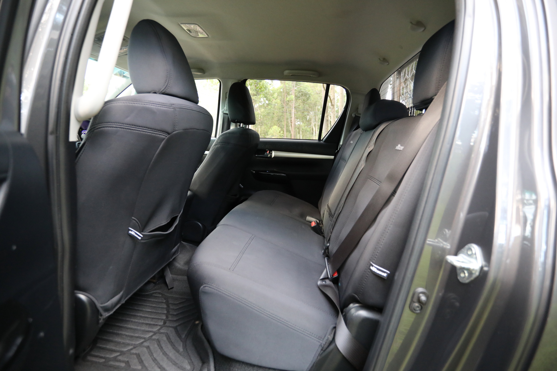 2016 Toyota Hilux SR5 dual cab - The Toy Shop Automotive